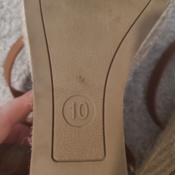 Wedges🍒 - Picture 7 of 10